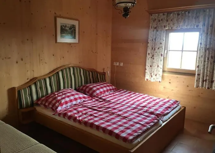 Holiday home Ferienhuette Neustadtl An Der Donau Nabegg